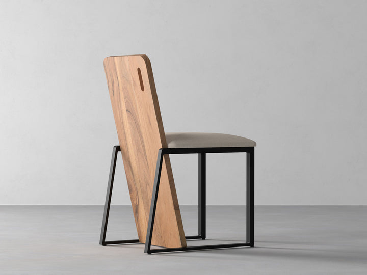 Dining chair made of solid acacia wood and carbon steel