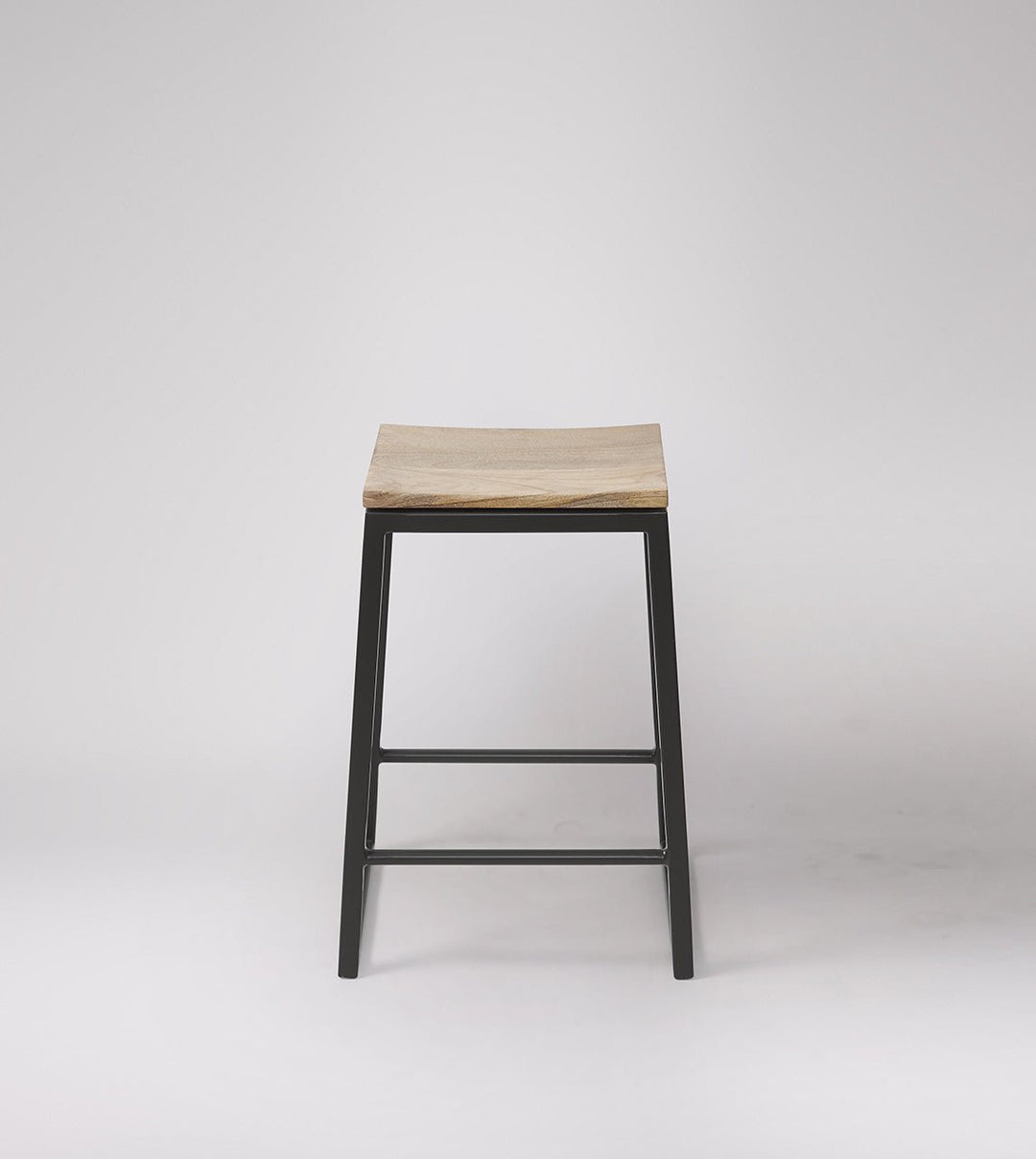 Stool made of solid mango wood and carbon steel - INMARWAR